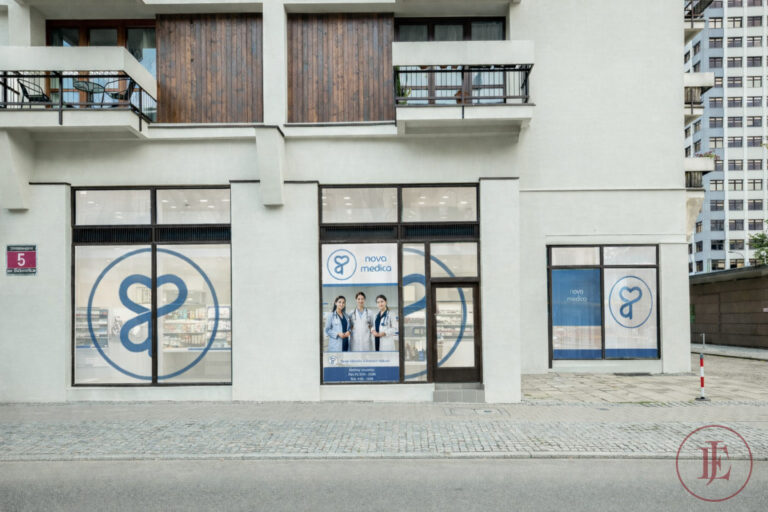 Lokal w ścisłym centrum | 100–461 m² | 5 witryn